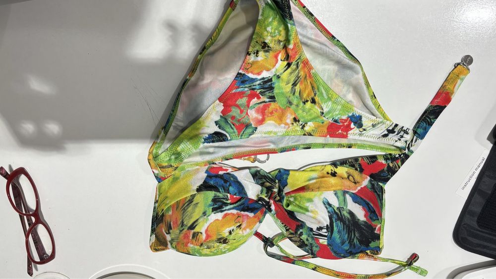 Продам купальники