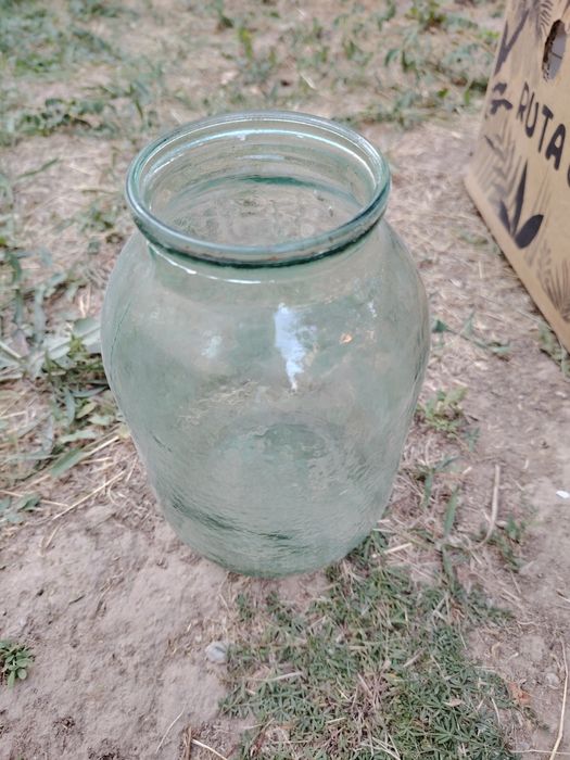 Банки 2л, 3л 100тг