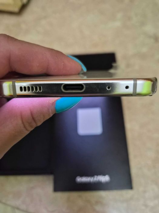 Samsung Galaxy Z Flip5