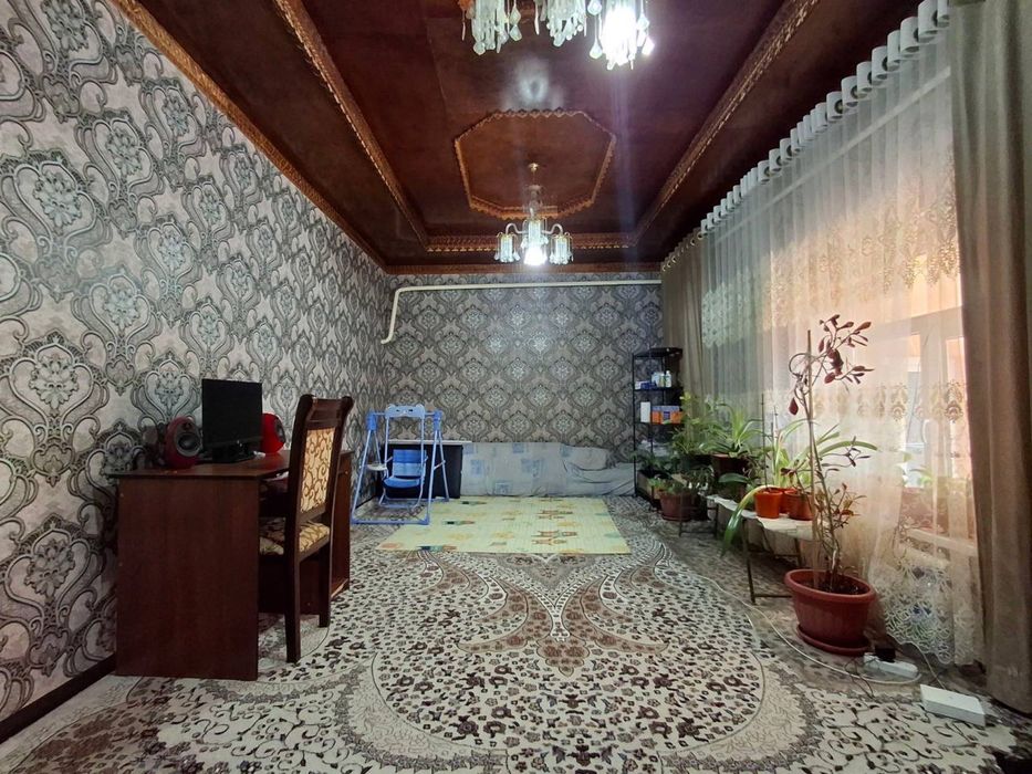 Продается участок 11 соток 6 комнат 3 сан узел сауна евро ремонт .