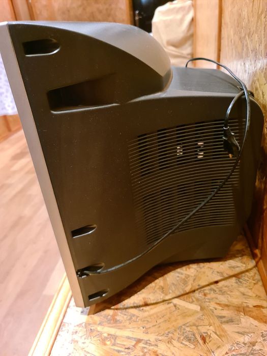 Телевизор Samsung б/у продам в Алматы