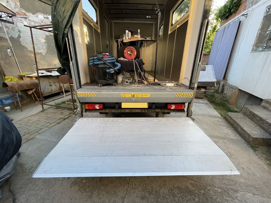 Vând oblon hidraulic DEL DL500 500kg autoutilitară dubă box
