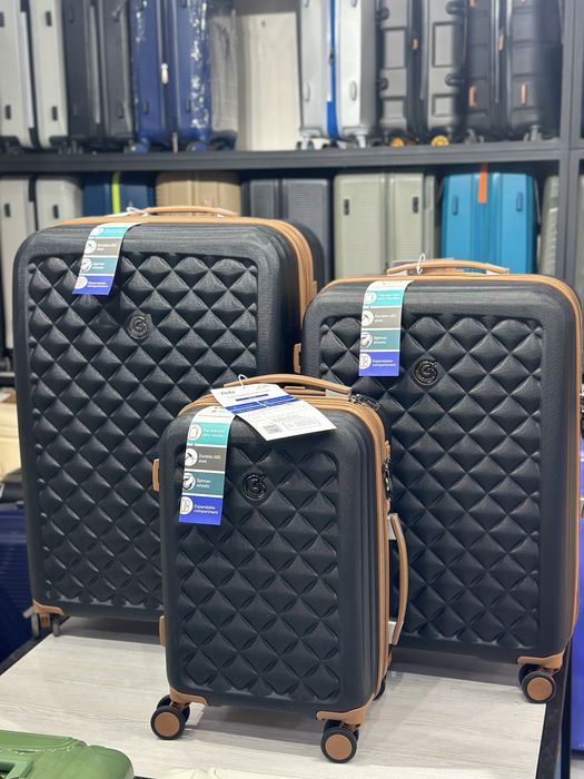 Надёжный чемодан Gobi London для путешествий