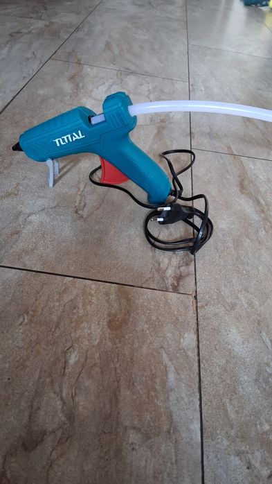 Пистолет за топъл силикон ТОТАЛ - 100W