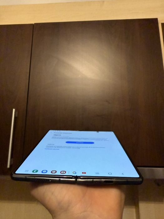 Vând schimb samsung zfold 2