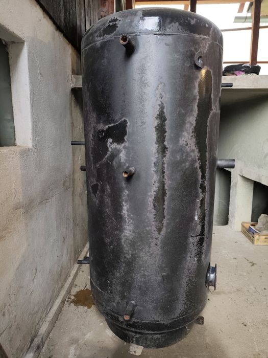 De vânzare: Boiler termoelectric Eldom Green Line 1000L cu o serpentină dotat cu o rezistență electrică puternică de 12 kW pentru încălzire autonomă