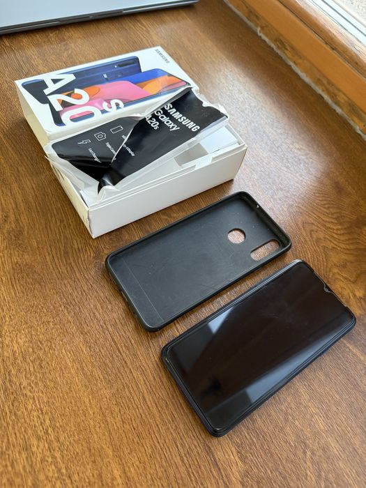 Самсунг А20 за 25.000