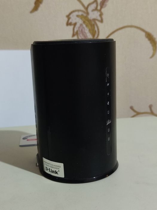 Маршрутизатор WiFi Роутер D-Link DIR-300A.