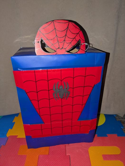 Piniata și diferite costume ecologice pentru copii , făcute la comanda