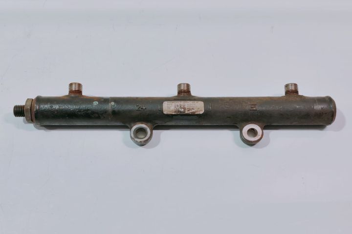 Rampa injectoare 4R8Q9D280BC Land Rover Range Rover a 3-a generatie (