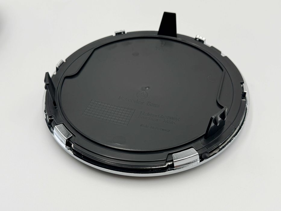 Emblema Compatibila Mercedes W204 sticla crom/negru distronic c class