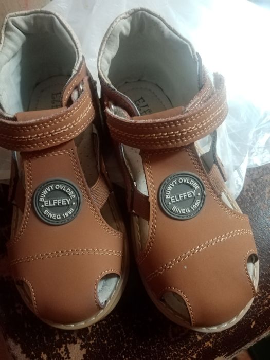 Обувь мальчику 28, 30, новые сапожки девочке 26