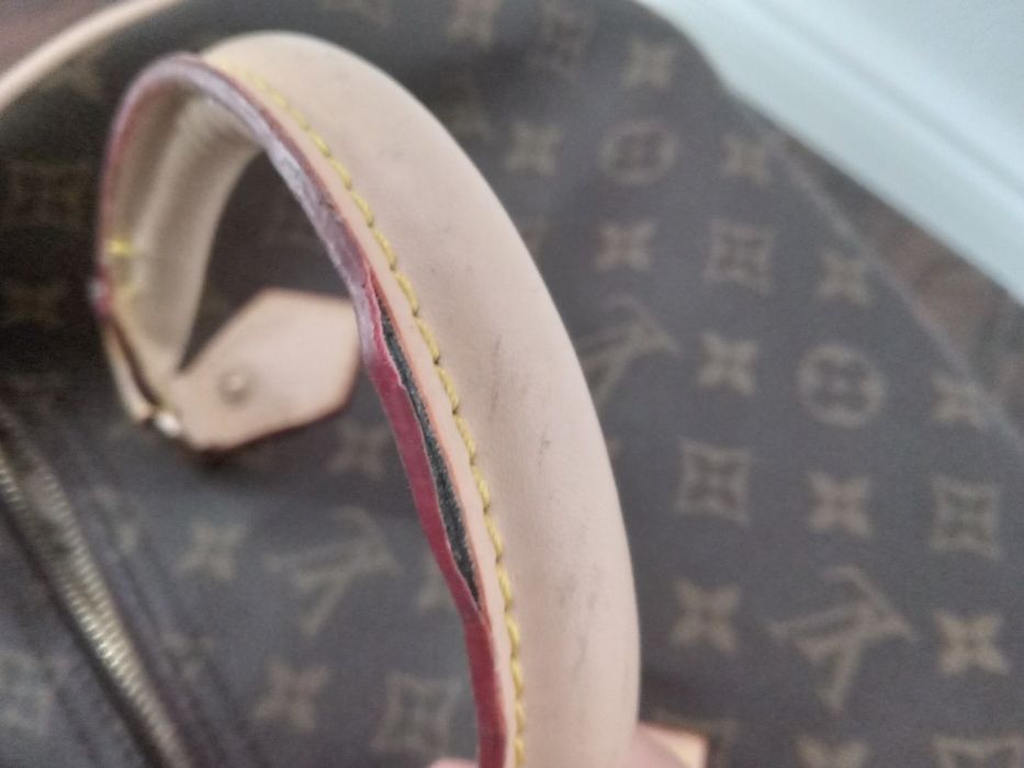Geantă Louis Vuitton
