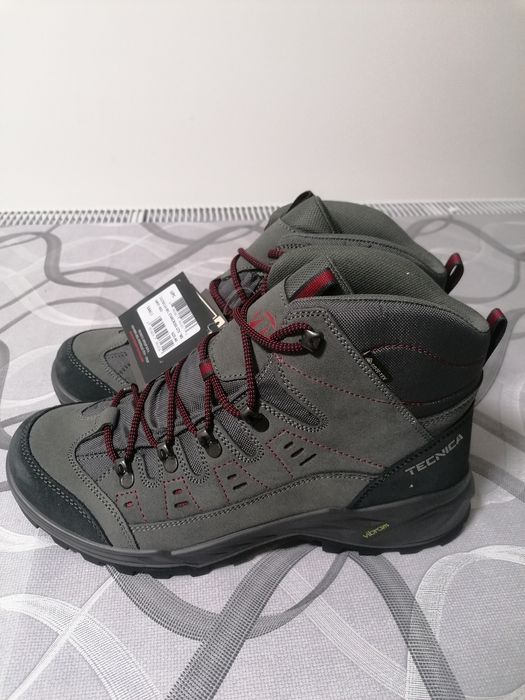 Bocanci Impermeabili Trekking Vibram