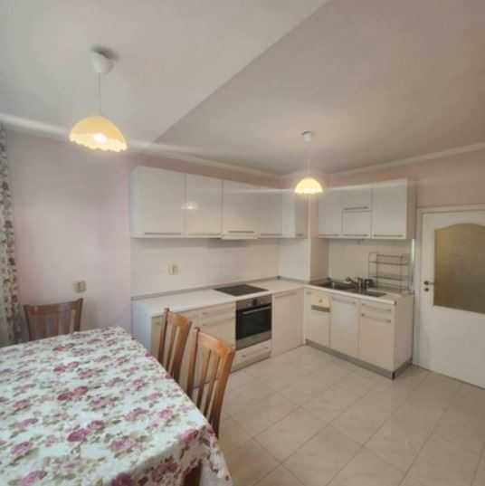 Дава се под наем Двустаен апартамент в София, Гео Милев - 47 кв.м за 573.24 € - Снимка #1