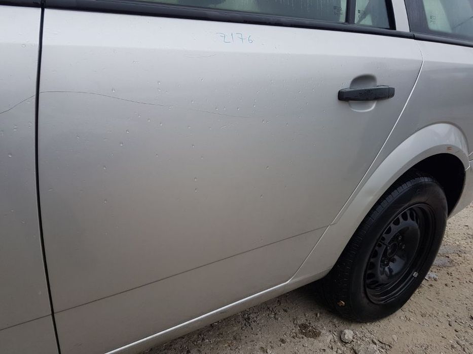 Usa / Portiera Stanga Spate Opel Astra H break 2004 - 2010 Cod Culoare Z176