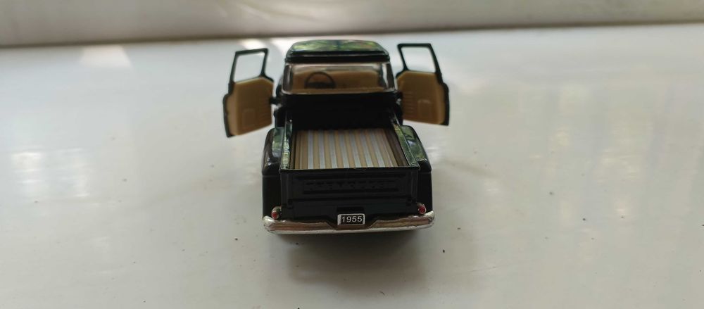 Коллекционная металлическая машинка масштабная модель железная машинка