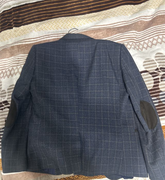 Продаю пиджак