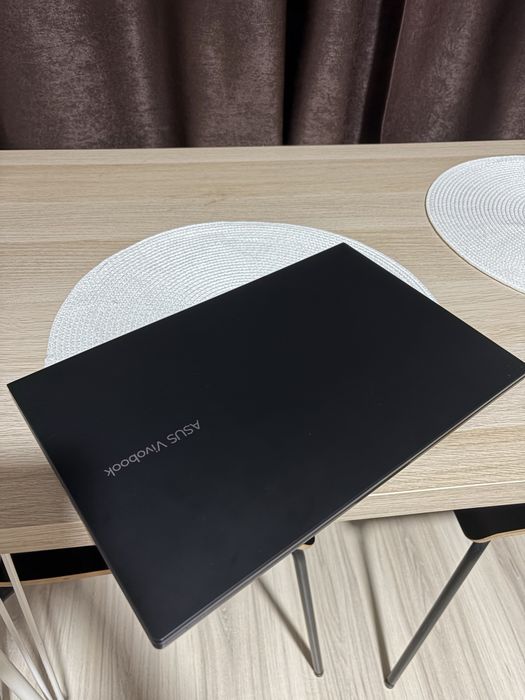 Laptop Asus Vivobook 15