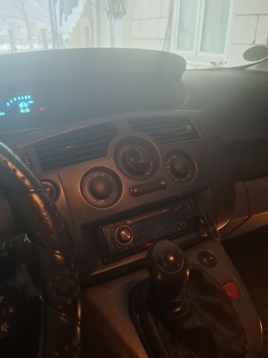 Vând Renault scenic
