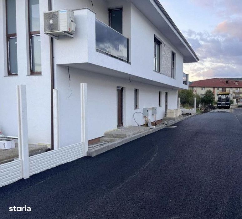 Duplex de Vanzare - SU 115mp I ST 190mp I zona Vivo I Floresti