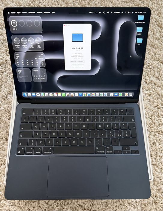 Macbook Air M2 , stare perfecta