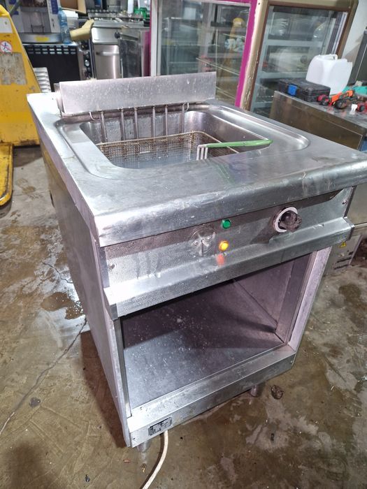 Cuptor pizza electric, la 380v, 4+4 pizza, samota buna