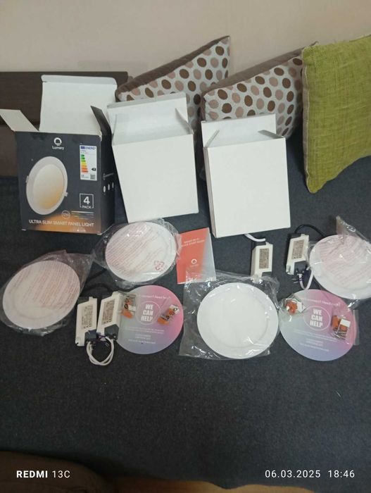 LED 4броя лед луни 12W с WIFI,16милиона цвята.