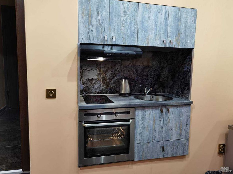 Продава се Едностаен апартамент в Пловдив, Център - 37 кв.м за 2676 €/кв.м - Снимка #2