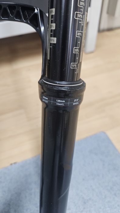 Furca RockShox Reba 27.5", 120 mm travel