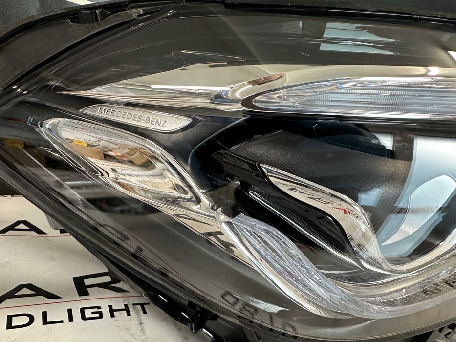 Фарове фар десен Mercedes GLA 247 class farove far Мерцедес ГЛА 247