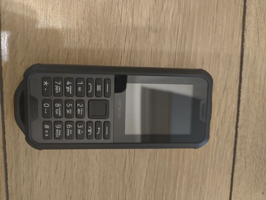 Nokia 800 Tough чисто нов водоустойчив удароустойчив телефон и зарядно