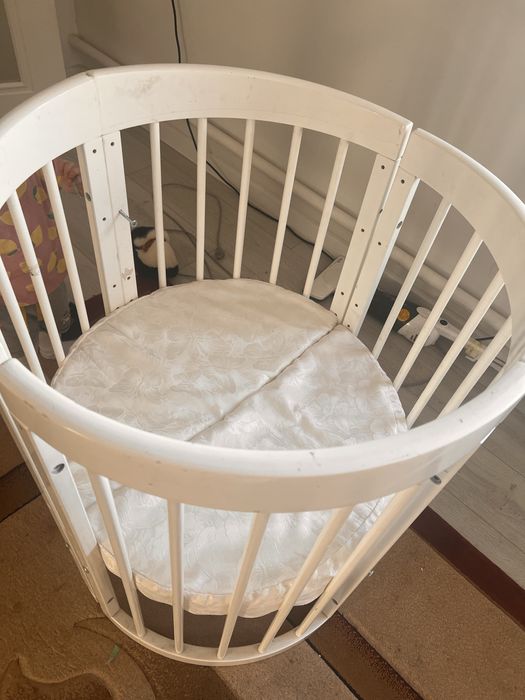 Продам кроватку 5 в 1