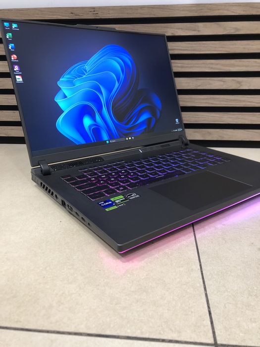 Laptop Asus Rog Strix i9-13980HX /RTX4060/ 1TB SSD/32 Gb Ram
