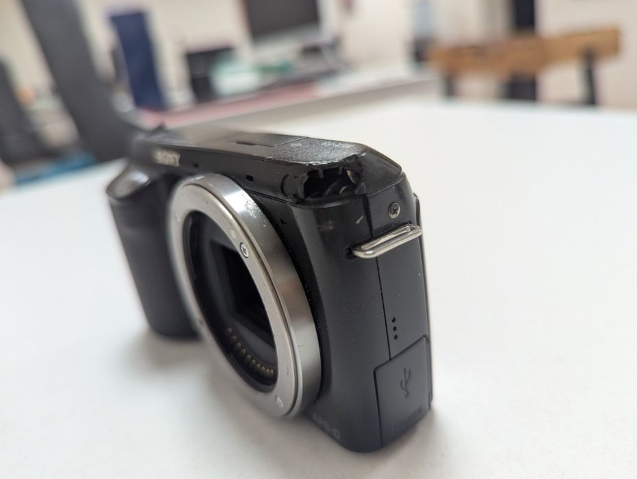 Компактная камера Sony Nex F3