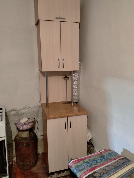 Продам маленький кухонный гарнитур
