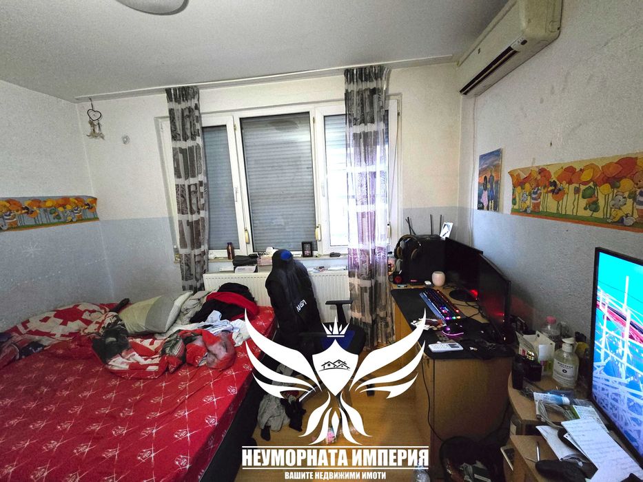 Продава се Четиристаен апартамент в Асеновград - 120 кв.м за 1396 €/кв.м - Снимка #15