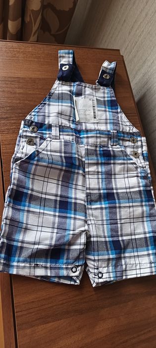 Продам комбинезончик на малыша