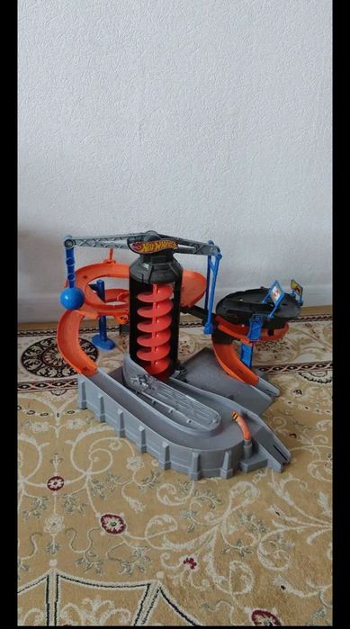 Треки Hot wheels