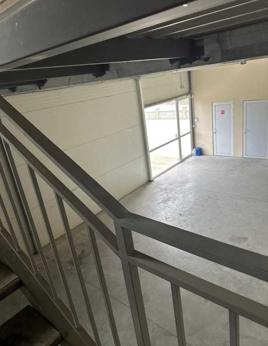 Дава се под наем Склад в Варна, Център - 1100 кв.м за 5984.34 € - Снимка #5