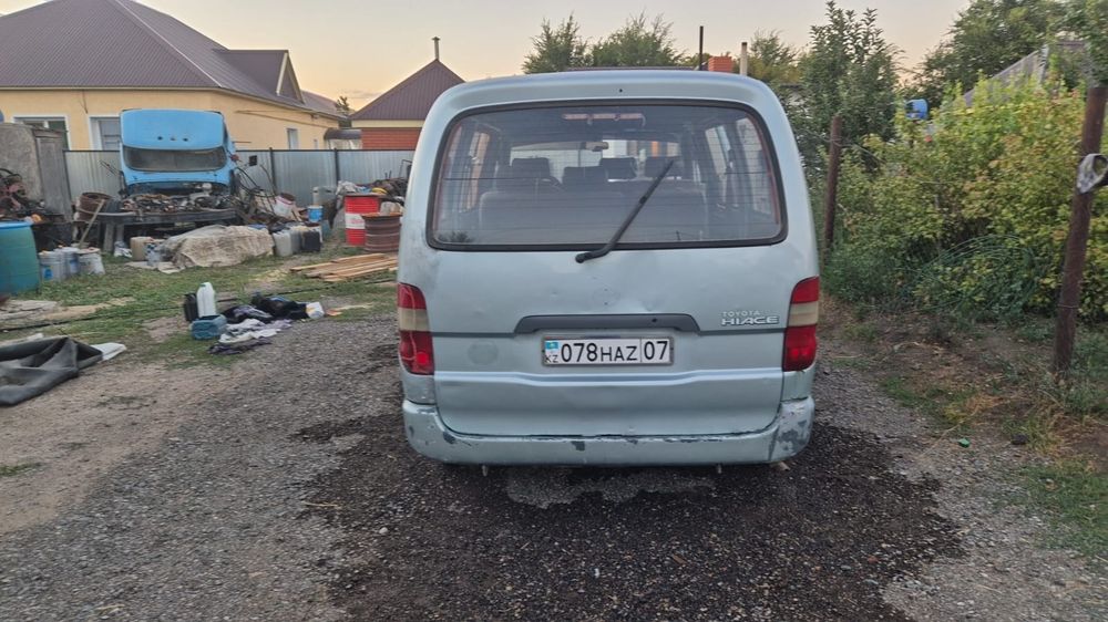 Продам Toyota Hiace