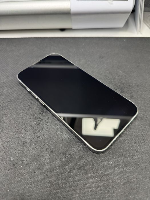 IPhone 13 Pro,  256Gb, alb, 76% baterie. Doar predare personala! Nu trimit prin curier