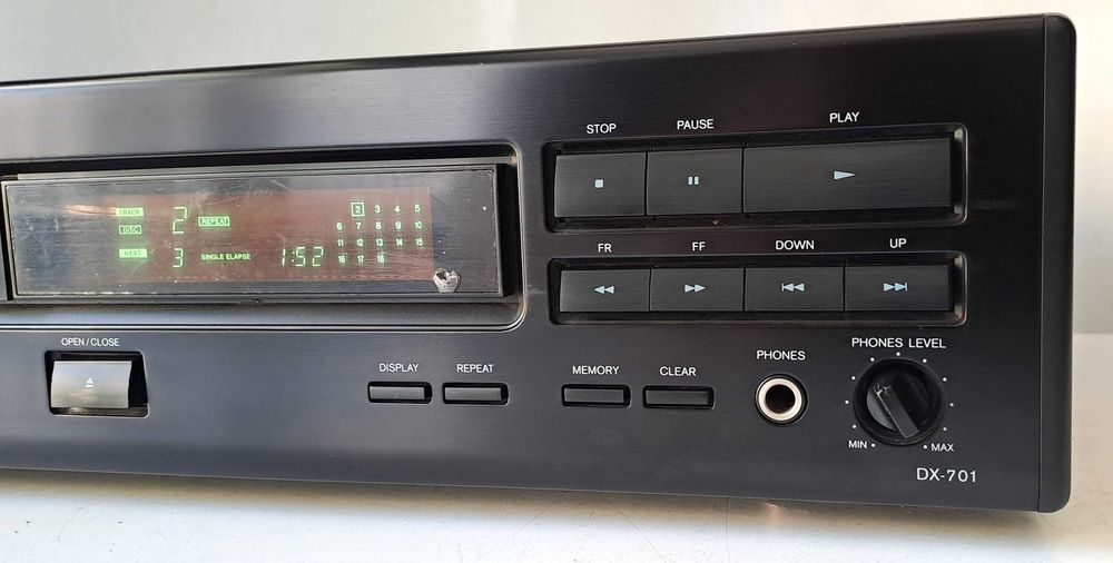 CD Player Onkyo DX-701 – High Fidelity Component