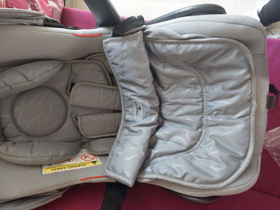 Лятна количка Chipolino pixie + столче за кола Lorelli Pluto