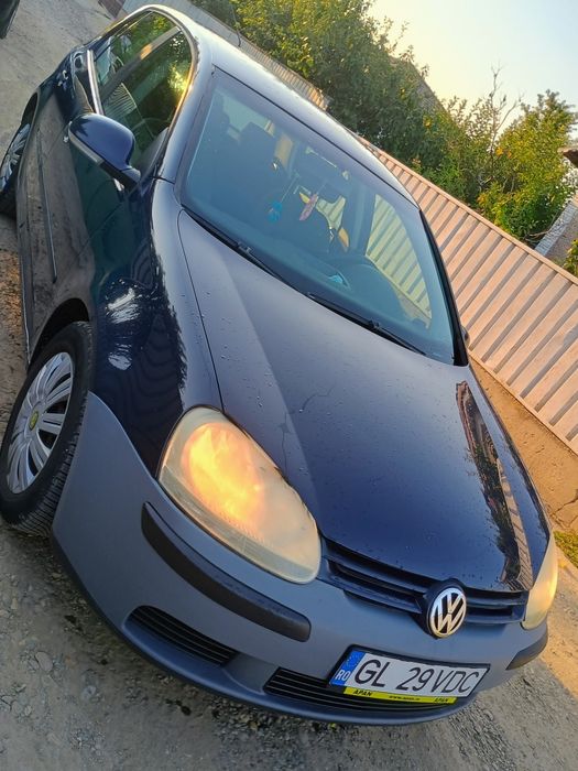 Vând golf 5  1.9.