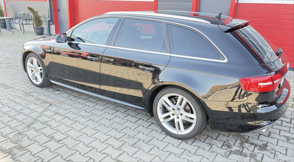 Audi A4 Vând Audi a4 S LINE b8.5,(2014) cutie automată multitronic.