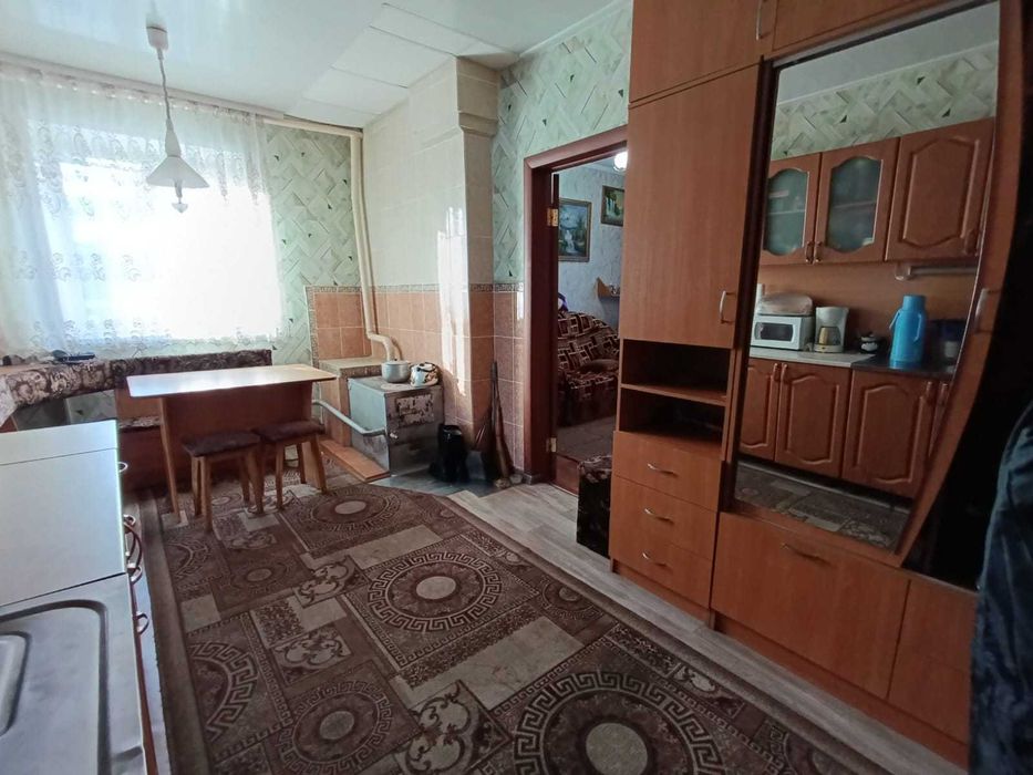 Продается 3 комн дом в центре города