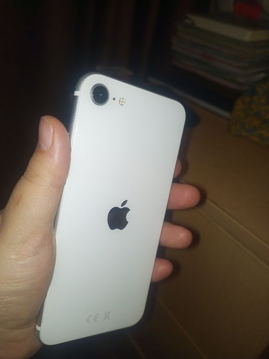 IPhone SE 2020 за 34990!