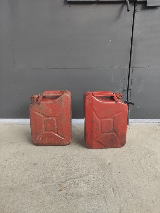 Канистры железные