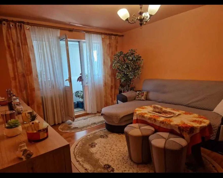 Vand apartament, 2 camere,Hunedoara